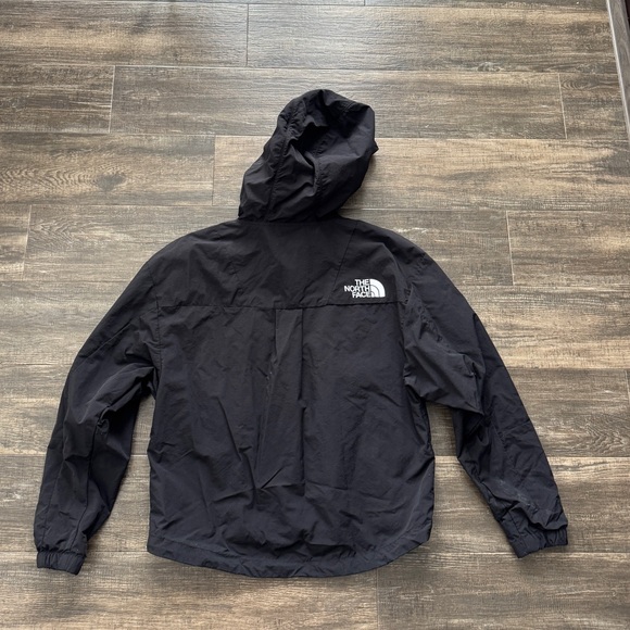 The North Face Jackets & Blazers - The North Face Peril Wind Jacket Size Medium Women’s - Black Cropped